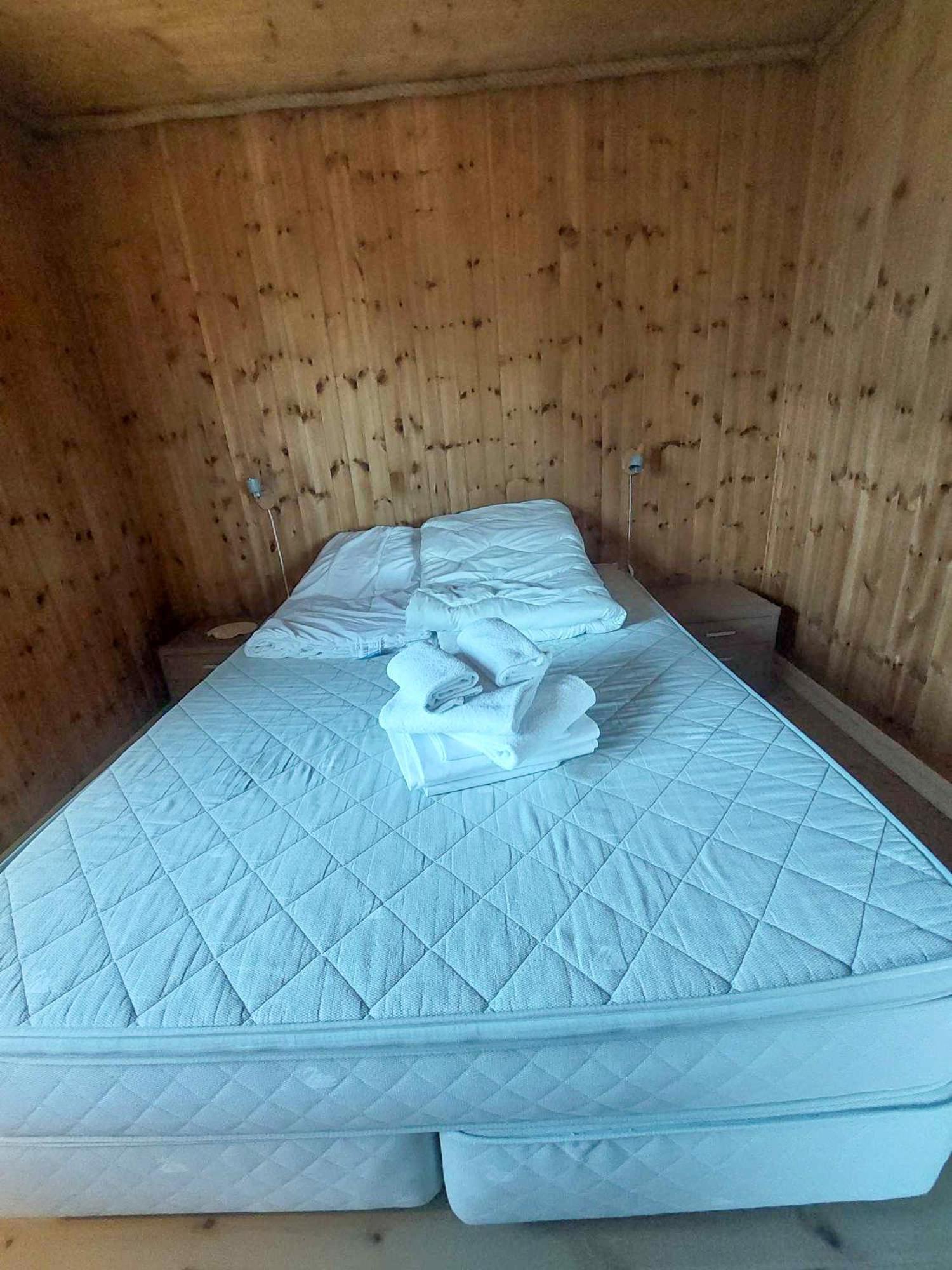 Valen Cabins In Reine Luaran gambar
