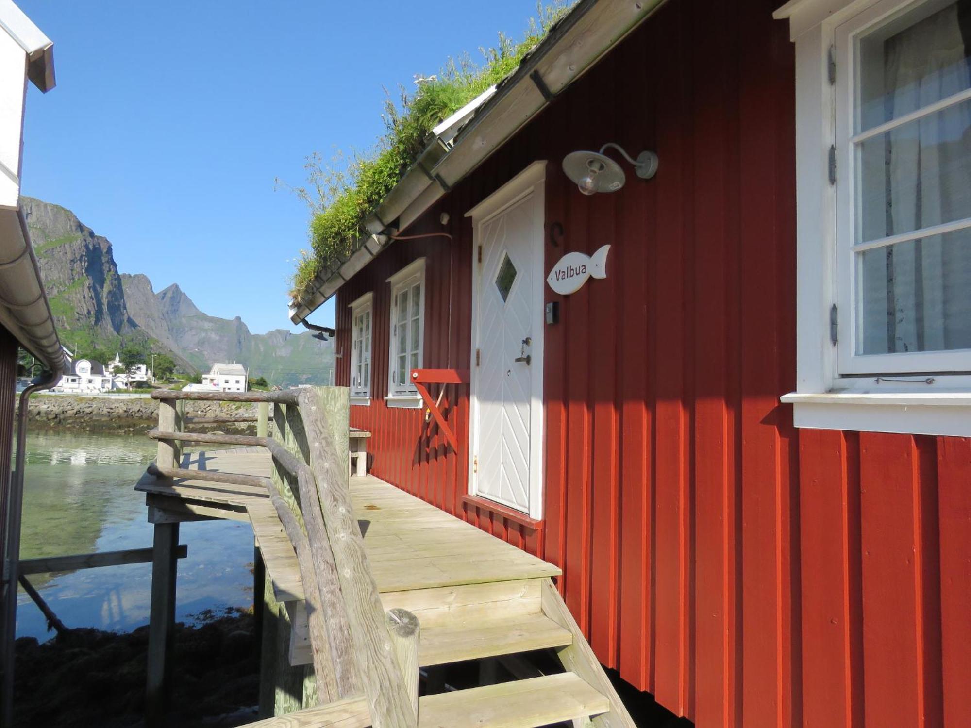 Valen Cabins In Reine Luaran gambar